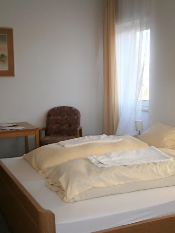 Hotel Strauss Waldbronn Værelse billede