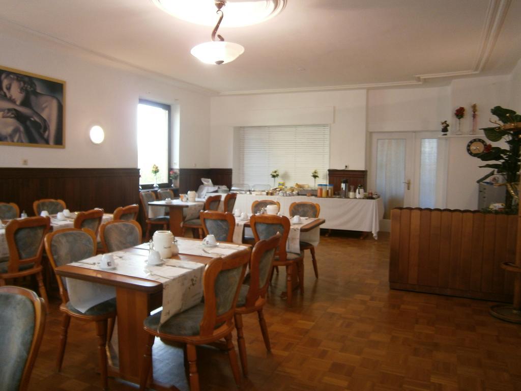 Hotel Strauss Waldbronn Eksteriør billede