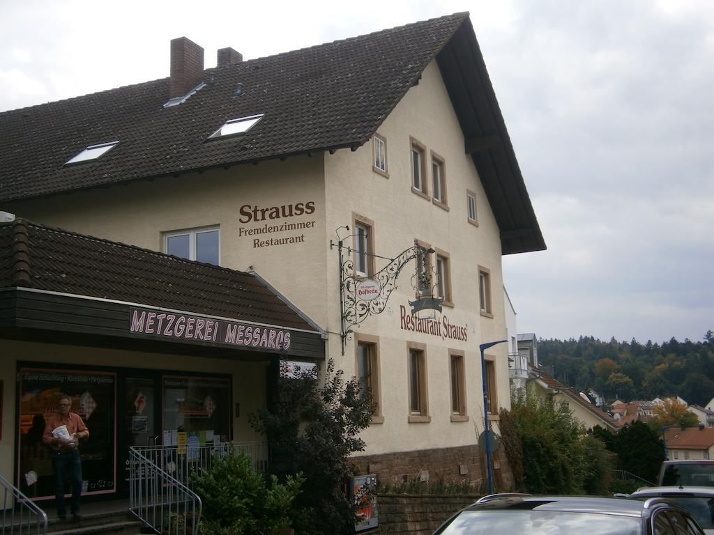 Hotel Strauss Waldbronn Eksteriør billede